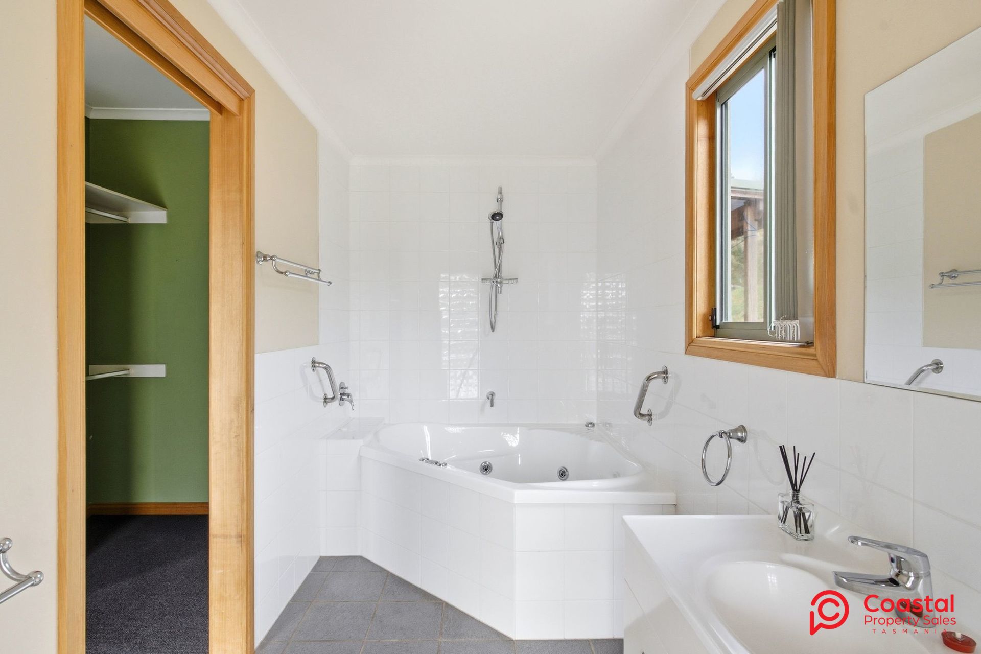 200 Haywoods Road, Gunns Plains, TAS 7315