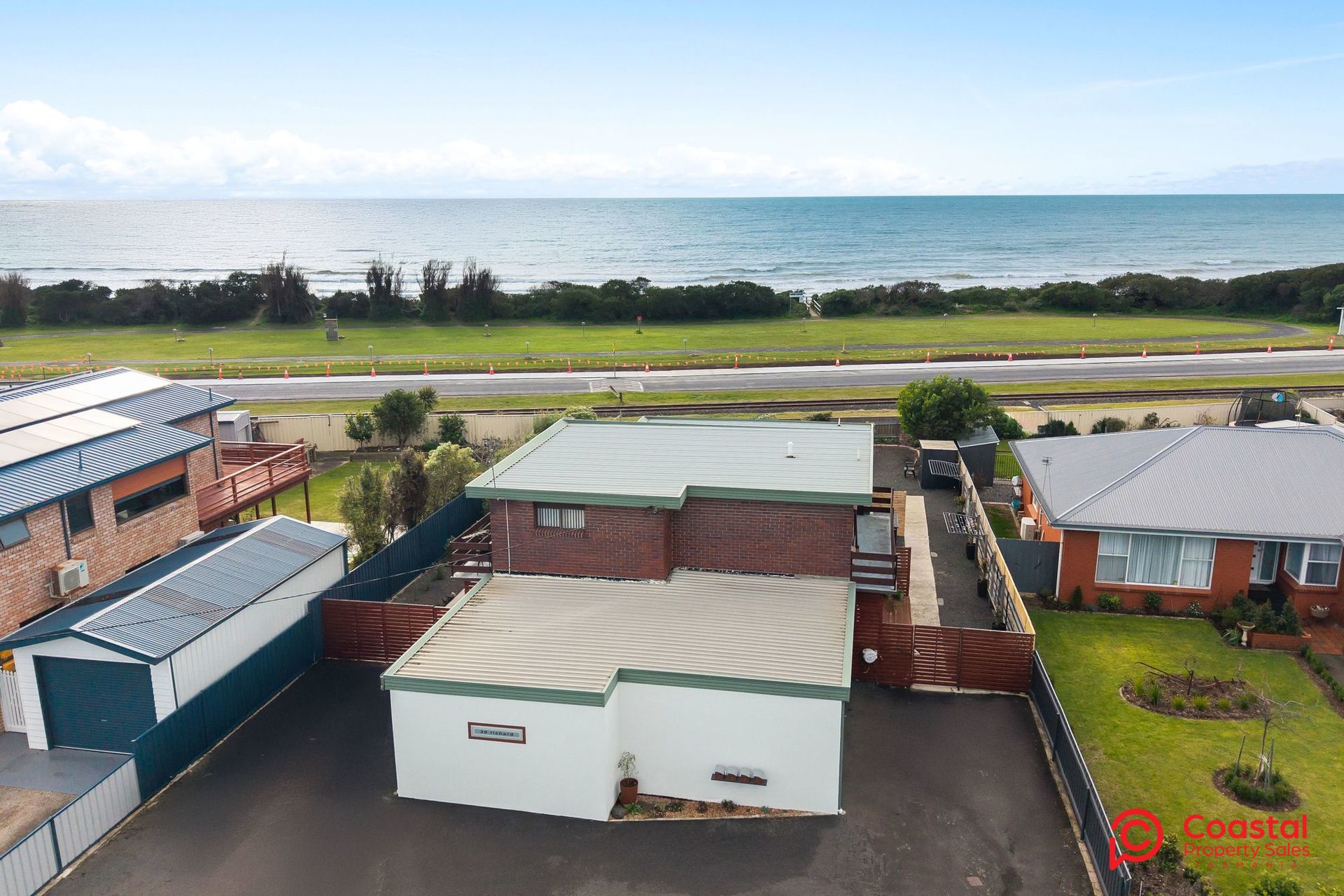 1/38 Richard Place, Ulverstone, TAS 7315